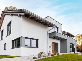 Fertighaus Bad Vilbel - Musterhaus NEU von Fingerhut Haus Schlüsselfertig ab 593766€, Satteldach-Klassiker Außenansicht 4