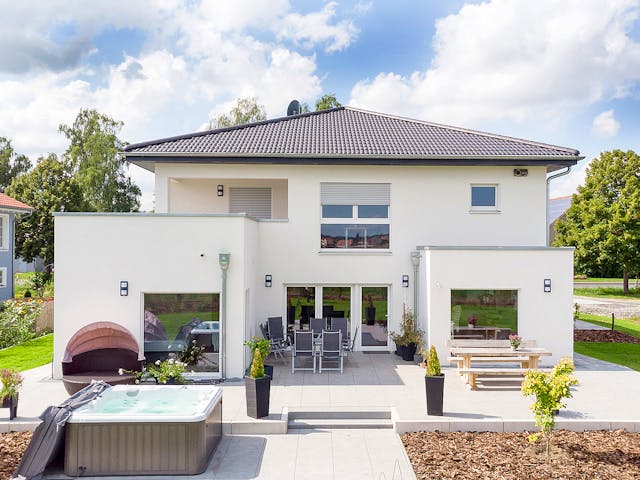 Dreifamilienhaus 241