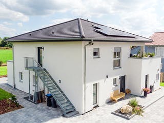 Fertighaus Dreifamilienhaus 241 von FischerHaus Schlüsselfertig ab 1012915€, Stadtvilla Außenansicht 2