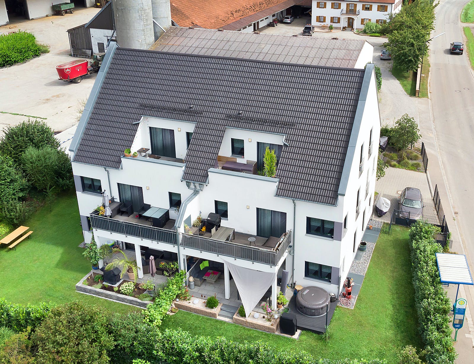 Fertighaus Sechsfamilienhaus 480 von FischerHaus Schlüsselfertig ab 1474645€, Satteldach-Klassiker Außenansicht 2