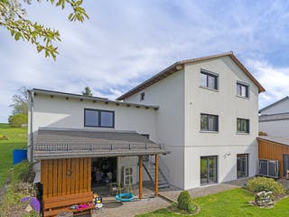 Fertighaus Modern 146 von FischerHaus Schlüsselfertig ab 472006€, Satteldach-Klassiker Außenansicht 2