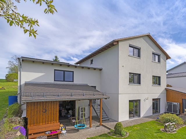 Fertighaus Modern 146 von FischerHaus Schlüsselfertig ab 472006€, Satteldach-Klassiker Außenansicht 2