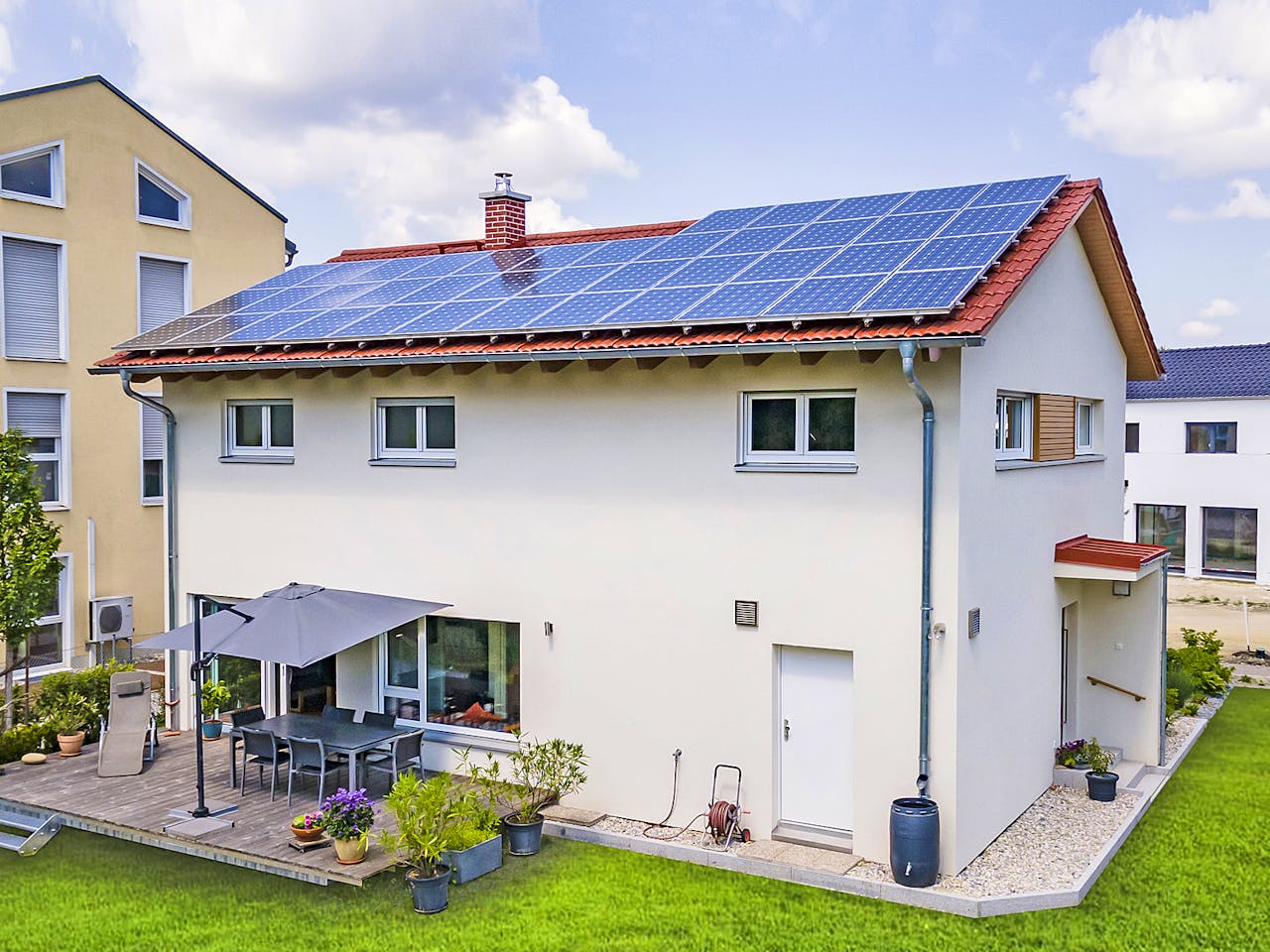 Fertighaus Modern 161 von FischerHaus Schlüsselfertig ab 530046€, Satteldach-Klassiker Außenansicht 1