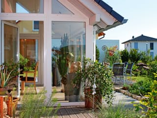 Fertighaus FLAIR 120 von FingerHaus, Satteldach-Klassiker Außenansicht 2