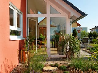 Fertighaus FLAIR 120 von FingerHaus, Satteldach-Klassiker Außenansicht 6