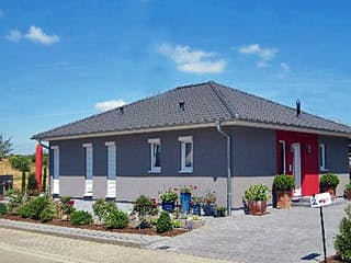 Fertighaus FR 100 - Kundenhaus von Frick, Bungalow Außenansicht 1
