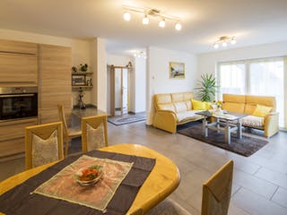 Fertighaus Frei geplant Einfamilienhaus mit ELW von FingerHaus, Satteldach-Klassiker Innenansicht 1