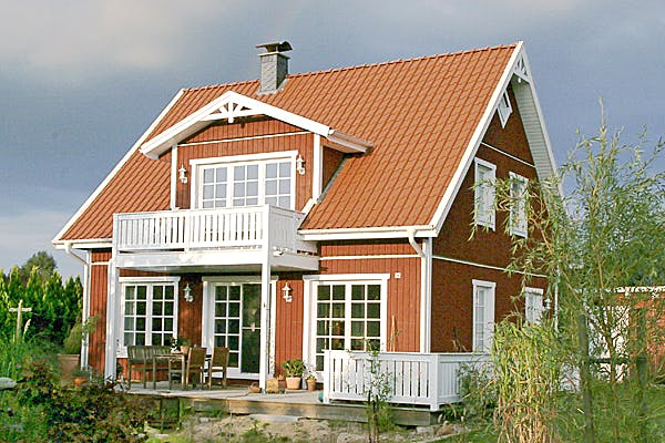 Holzhaus mit Satteldach von Fricke Holzbau