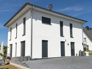Fertighaus Typ 2 von Fricke Holzbau Schlüsselfertig ab 340000€, Stadtvilla Außenansicht 3