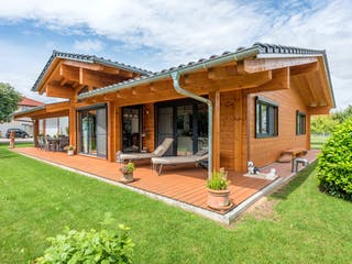 Blockhaus Am Oberrhein von Fullwood Wohnblockhaus Ausbauhaus ab 340000€, Bungalow Außenansicht 2