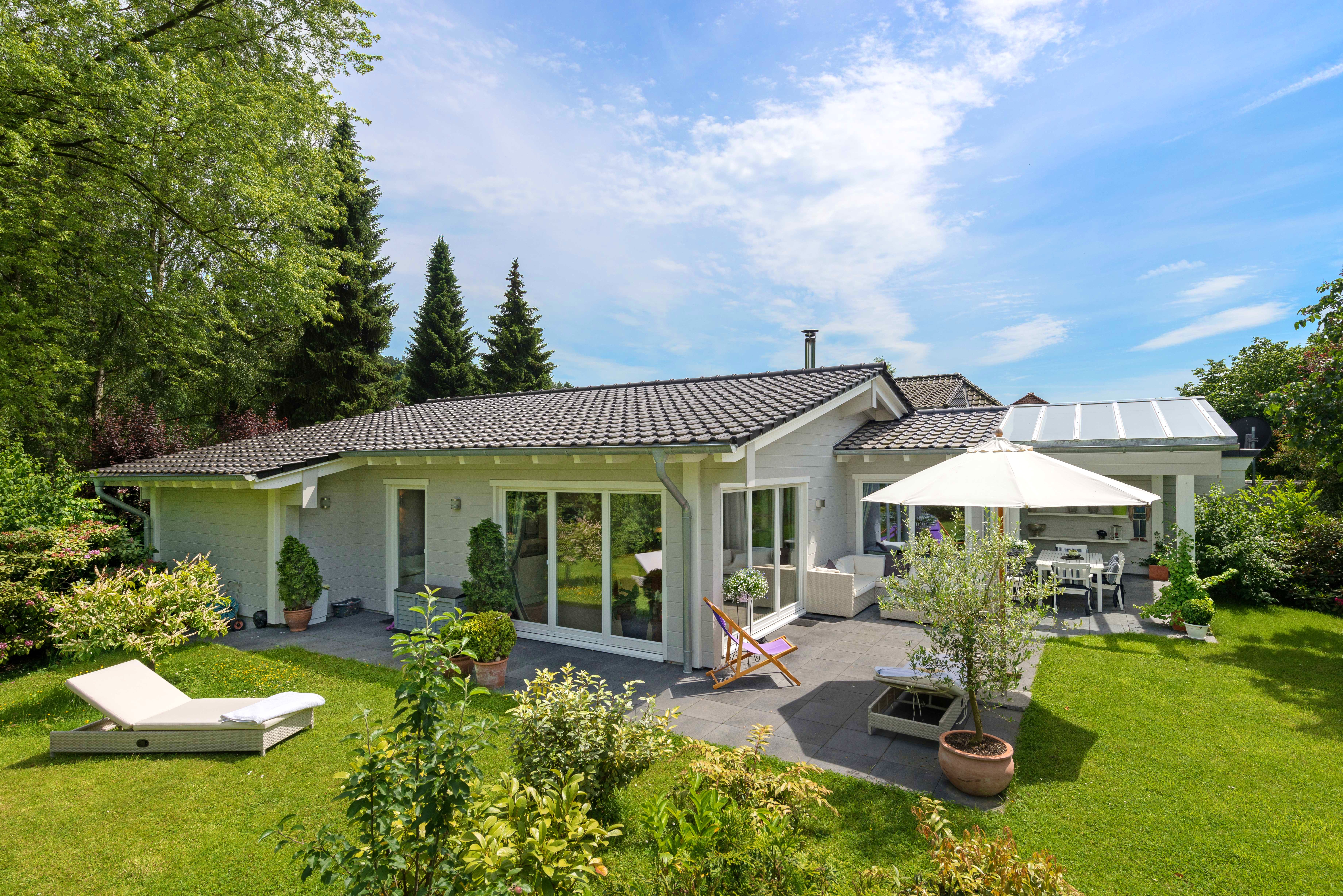 Blockhaus An der Sülz von Fullwood Wohnblockhaus Ausbauhaus ab 230000€, Bungalow Außenansicht 1