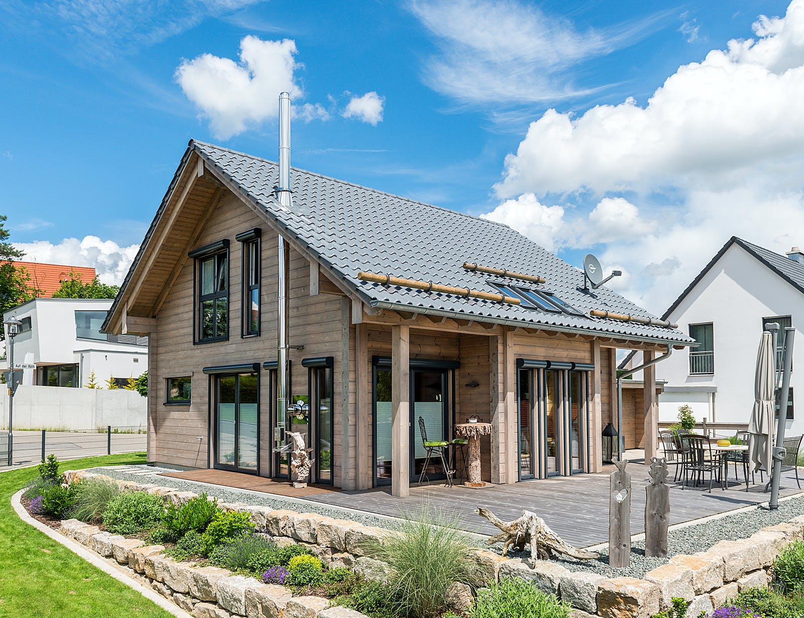 Blockhaus Auf der Röth von Fullwood Wohnblockhaus Bausatzhaus ab 145000€, Blockhaus Außenansicht 1