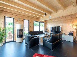 Blockhaus Auf der Röth von Fullwood Wohnblockhaus Bausatzhaus ab 145000€, Blockhaus Innenansicht 1