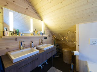 Blockhaus Auf der Röth von Fullwood Wohnblockhaus Bausatzhaus ab 145000€, Blockhaus Innenansicht 11
