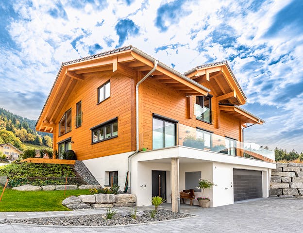 Blockhaus Entlebuch von Fullwood Wohnblockhaus Ausbauhaus ab 410000€, Blockhaus Außenansicht 1