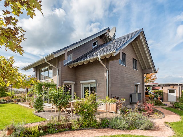 Blockhaus Felsblick von Fullwood Wohnblockhaus Ausbauhaus ab 430000€, Blockhaus Außenansicht 3