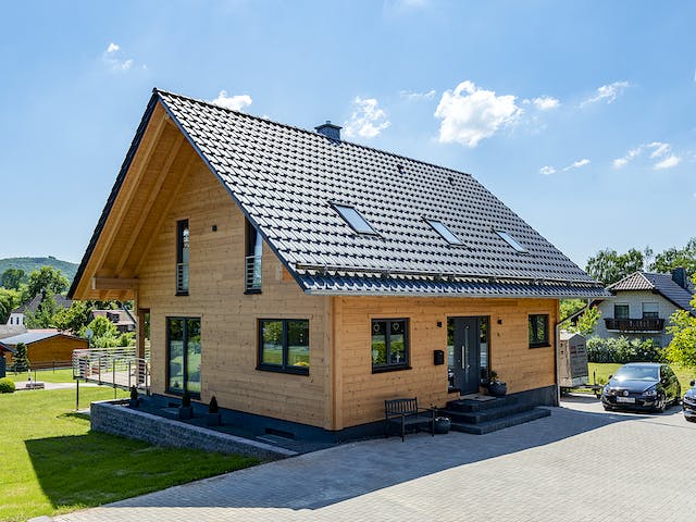 Einfamilienhaus Köterbergblick Von Fullwood Wohnblockhaus | Fertighaus.at