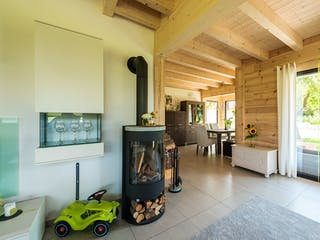Blockhaus Mittelfranken von Fullwood Wohnblockhaus Ausbauhaus ab 200000€, Blockhaus Innenansicht 2
