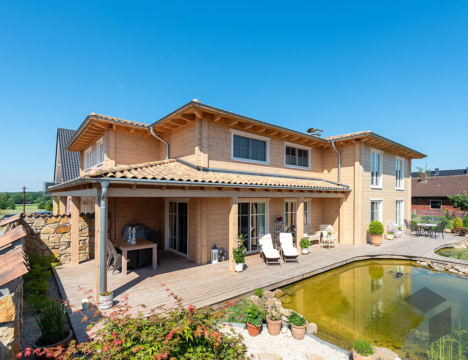 Zweifamilienhaus Provence von Fullwood Wohnblockhaus Fertighaus.de