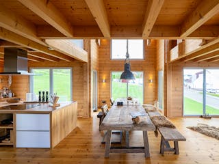 Blockhaus Schwarzwaldblick von Fullwood Wohnblockhaus Bausatzhaus ab 360000€, Satteldach-Klassiker Innenansicht 4