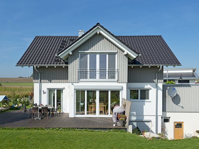 Fertighaus SD 140-086 - Einfamilienhaus mit 3. Giebel von Gapp Holzbau Schlüsselfertig ab 384000€, Außenansicht 6