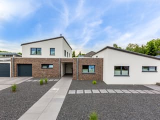 Fertighaus Generationenhaus von Meisterstück-HAUS, Pultdachhaus Außenansicht 1