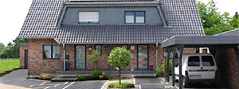 gepflasterte-zufahrt.jpg