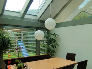 Fertighaus Glasvilla von TIROLIA, Stadtvilla Innenansicht 1