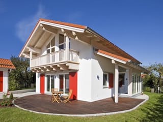 Fertighaus Gleißental von ISARTALER HOLZHAUS Schlüsselfertig ab 269800€, Satteldach-Klassiker Außenansicht 1