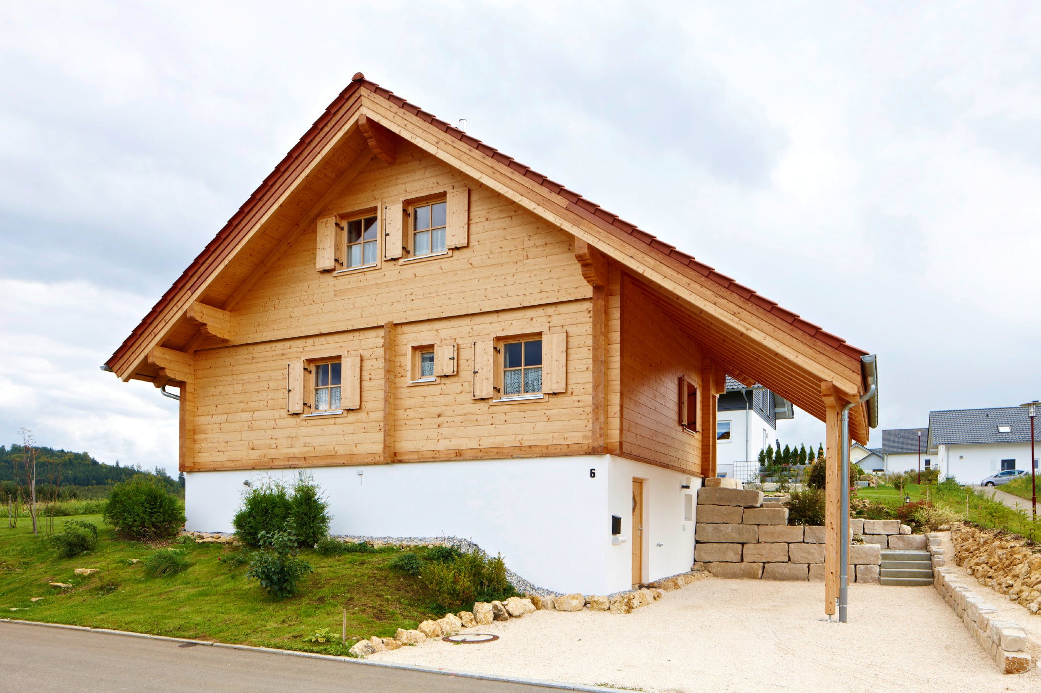 Blockhaus Gomadingen von Rems-Murr-Holzhaus Schlüsselfertig ab 432000€, Satteldach-Klassiker Außenansicht 2