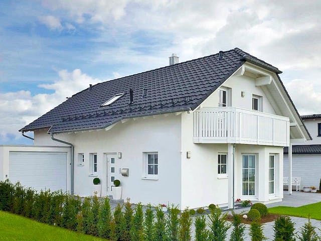Fertighaus Graner von WEISS Holzhausbau und Haustechnik Schlüsselfertig ab 280800€, Satteldach-Klassiker Außenansicht 2