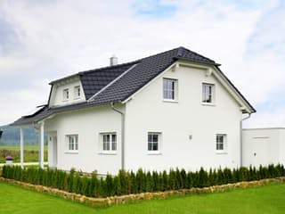Fertighaus Graner von Fertighaus WEISS Schlüsselfertig ab 280800€, Satteldach-Klassiker Außenansicht 5