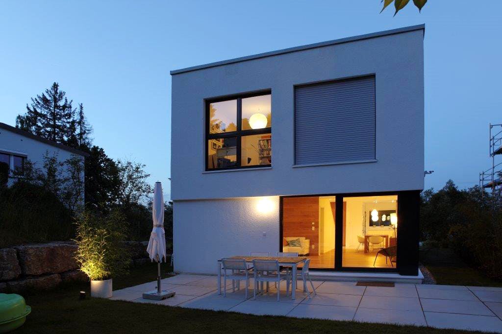 Fertighaus Murano von GUSSEK HAUS Schlüsselfertig ab 445800€, Cubushaus Außenansicht 2