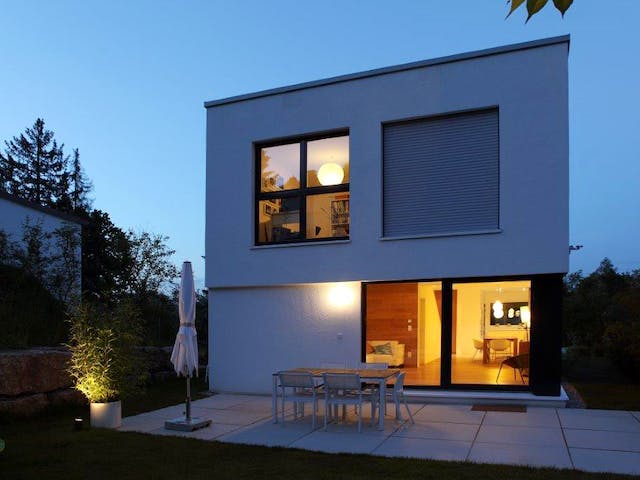 Fertighaus Murano von GUSSEK HAUS Schlüsselfertig ab 387300€, Cubushaus Außenansicht 2