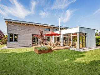 Fertighaus Bungalow mit stilvollen Finessen von Hausbau Heggemann Schlüsselfertig ab 300000€, Bungalow Außenansicht 1