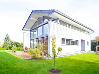 Fertighaus Hellwig von Becker 360 Schlüsselfertig ab 396100€, Satteldach-Klassiker Außenansicht 1