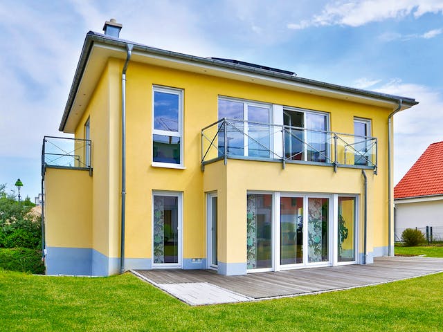 Massivhaus Strasbourg von HELMA MASSIVHAUS Schlüsselfertig ab 490300€, Stadtvilla Außenansicht 7