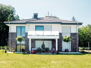 Massivhaus Gotha von HELSTI Massivhaus Schlüsselfertig ab 508000€, Stadtvilla Außenansicht 1