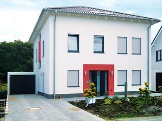 Massivhaus Stuttgart von HELSTI Massivhaus Schlüsselfertig ab 311000€, Stadtvilla Außenansicht 1