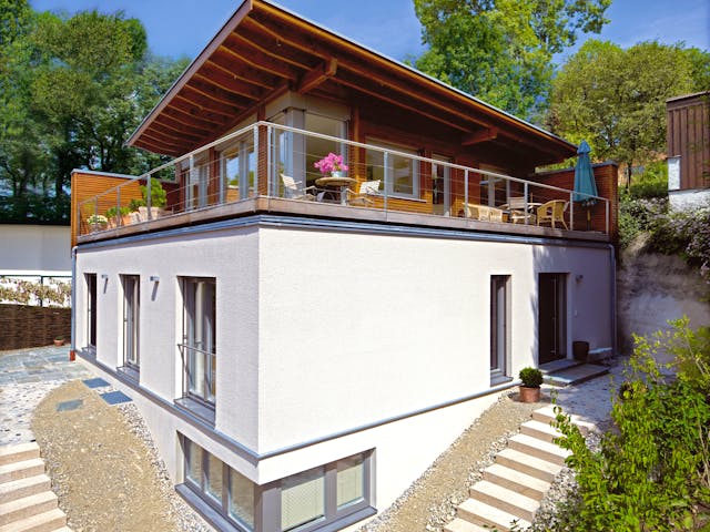 Fertighaus Herrsching von Regnauer Hausbau Schlüsselfertig ab 418235€, Pultdachhaus Außenansicht 2