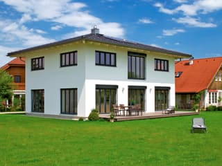 Fertighaus Hochburg von Regnauer Hausbau Schlüsselfertig ab 354660€, Stadtvilla Außenansicht 2