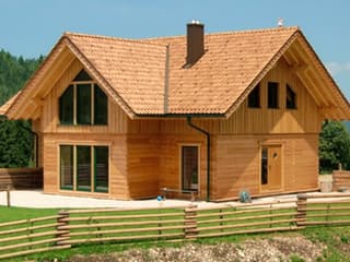 Fertighaus Hochkönig von TIROLIA Ausbauhaus ab 142962€, Blockhaus Außenansicht 3