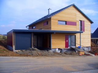 Fertighaus Hohstein von Holzhaus Roßkopf Schlüsselfertig ab 249000€, Satteldach-Klassiker Außenansicht 3