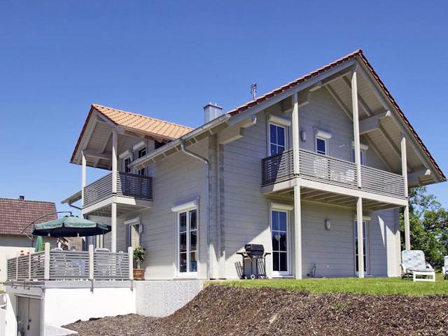 Blockhaus B167 von Frammelsberger R. Ingenieur-Holzbau, Blockhaus Außenansicht 2