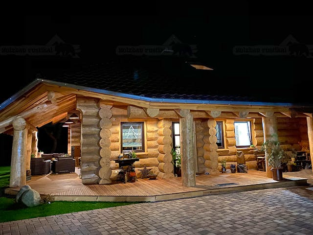 Blockhaus Blockhaus Potsdam von Holzbau rustikal - Blockhäuser Bausatzhaus ab 158175€, Blockhaus Außenansicht 2