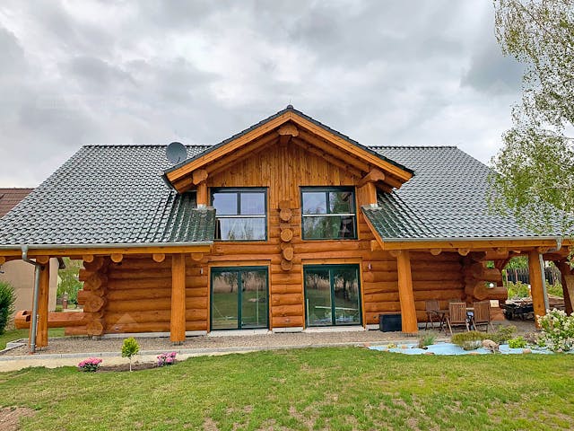 Blockhaus Blockhaus Uckermark von Holzbau rustikal - Blockhäuser Bausatzhaus ab 243318€, Blockhaus Außenansicht 1 Blockhaus Blockhaus Uckermark von Holzbau rustikal - Blockhäuser Bausatzhaus ab 243318€, Blockhaus Außenansicht 1