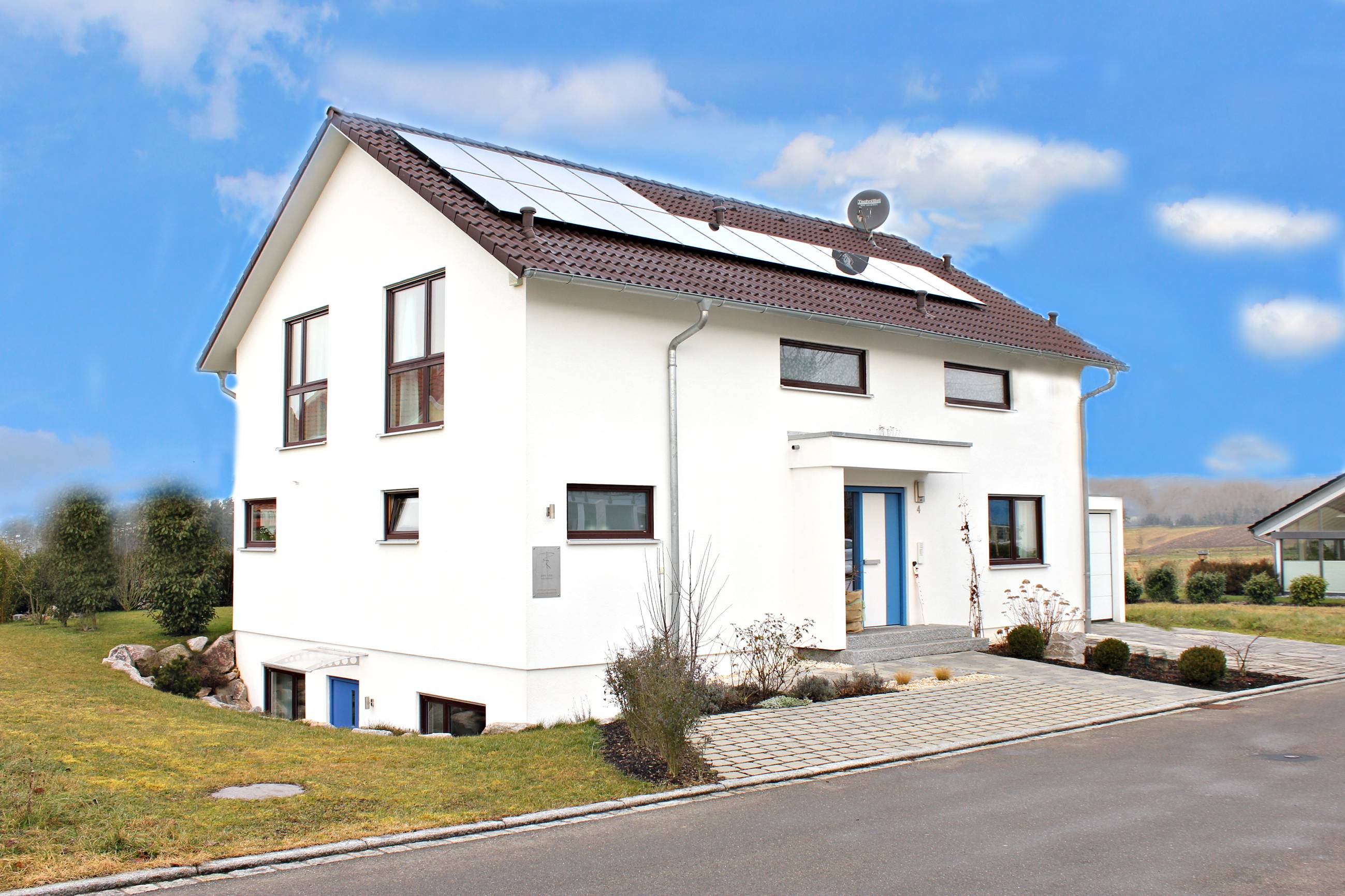 Fertighaus Homestory 831 von Lehner Haus Schlüsselfertig ab 456300€, Satteldach-Klassiker Außenansicht 1
