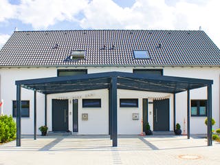 Fertighaus Homestory 343 von Lehner Haus, Satteldach-Klassiker Außenansicht 2