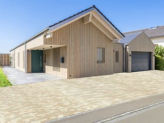 Fertighaus Alpenblick von Huber Holzbau, Satteldach-Klassiker Außenansicht 2