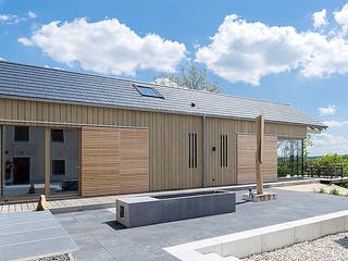Fertighaus Alpenblick von Huber Holzbau, Satteldach-Klassiker Außenansicht 6